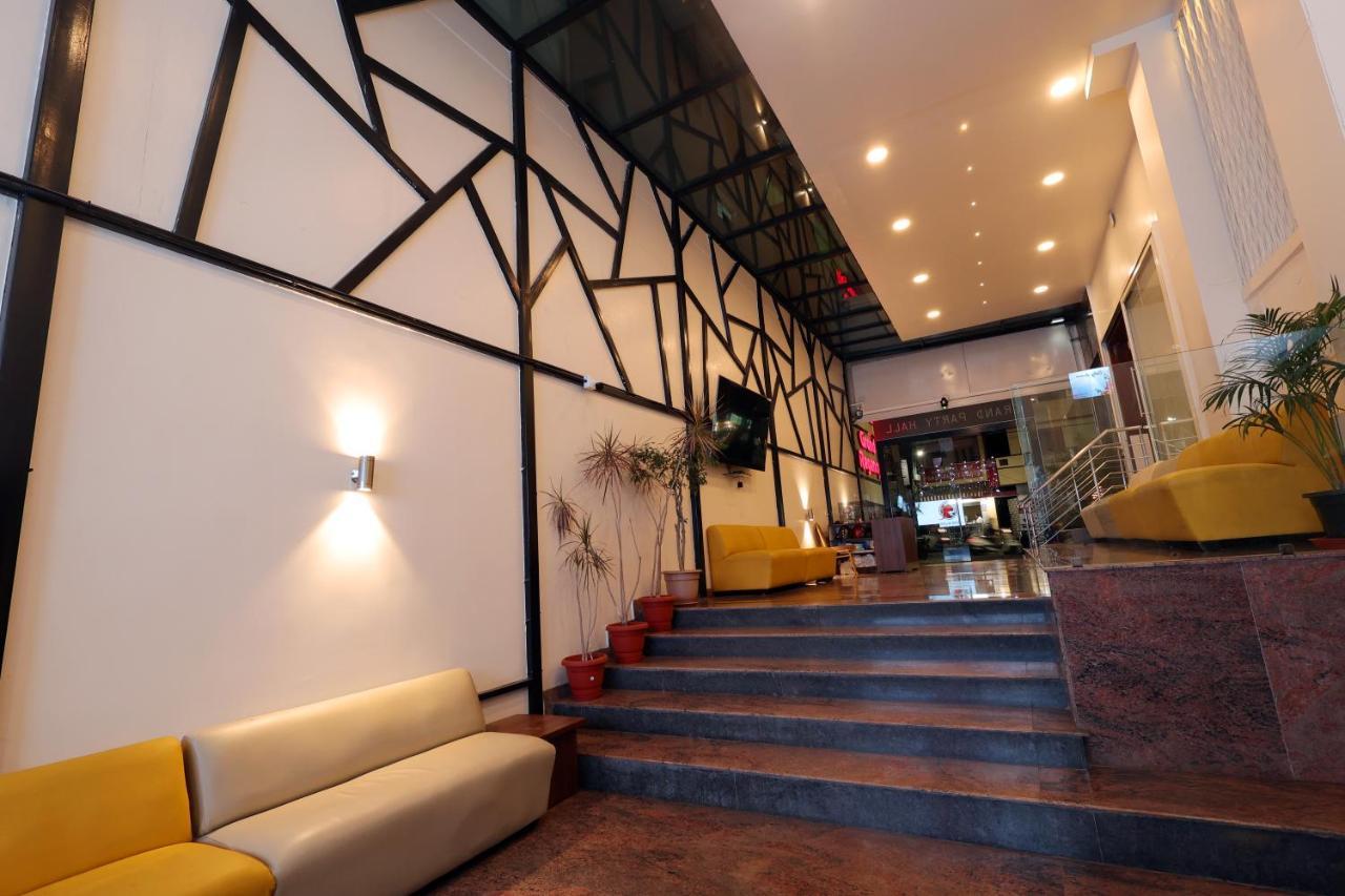 Grand Regency Rajajinagar, Iskcon Temple - Wtc Hotel Bangalore Eksteriør billede