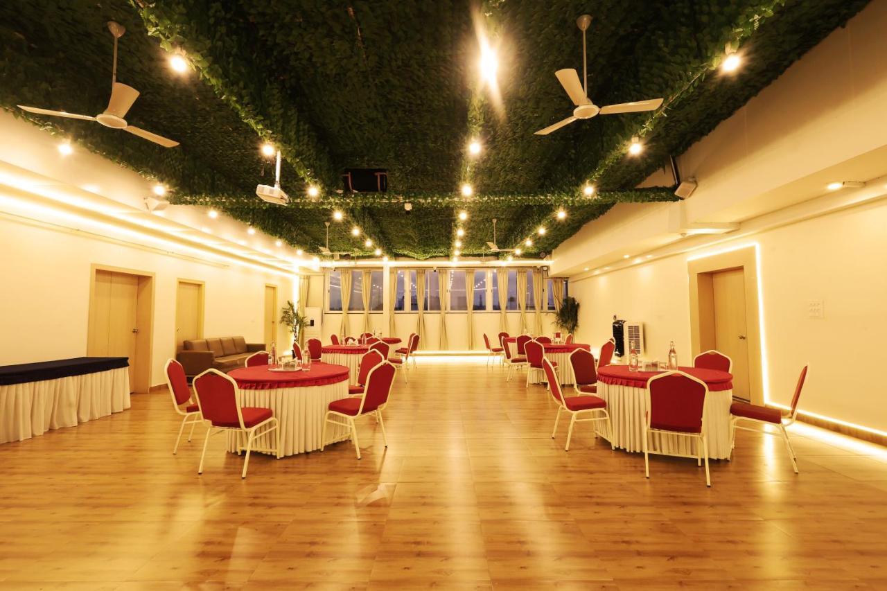 Grand Regency Rajajinagar, Iskcon Temple - Wtc Hotel Bangalore Eksteriør billede
