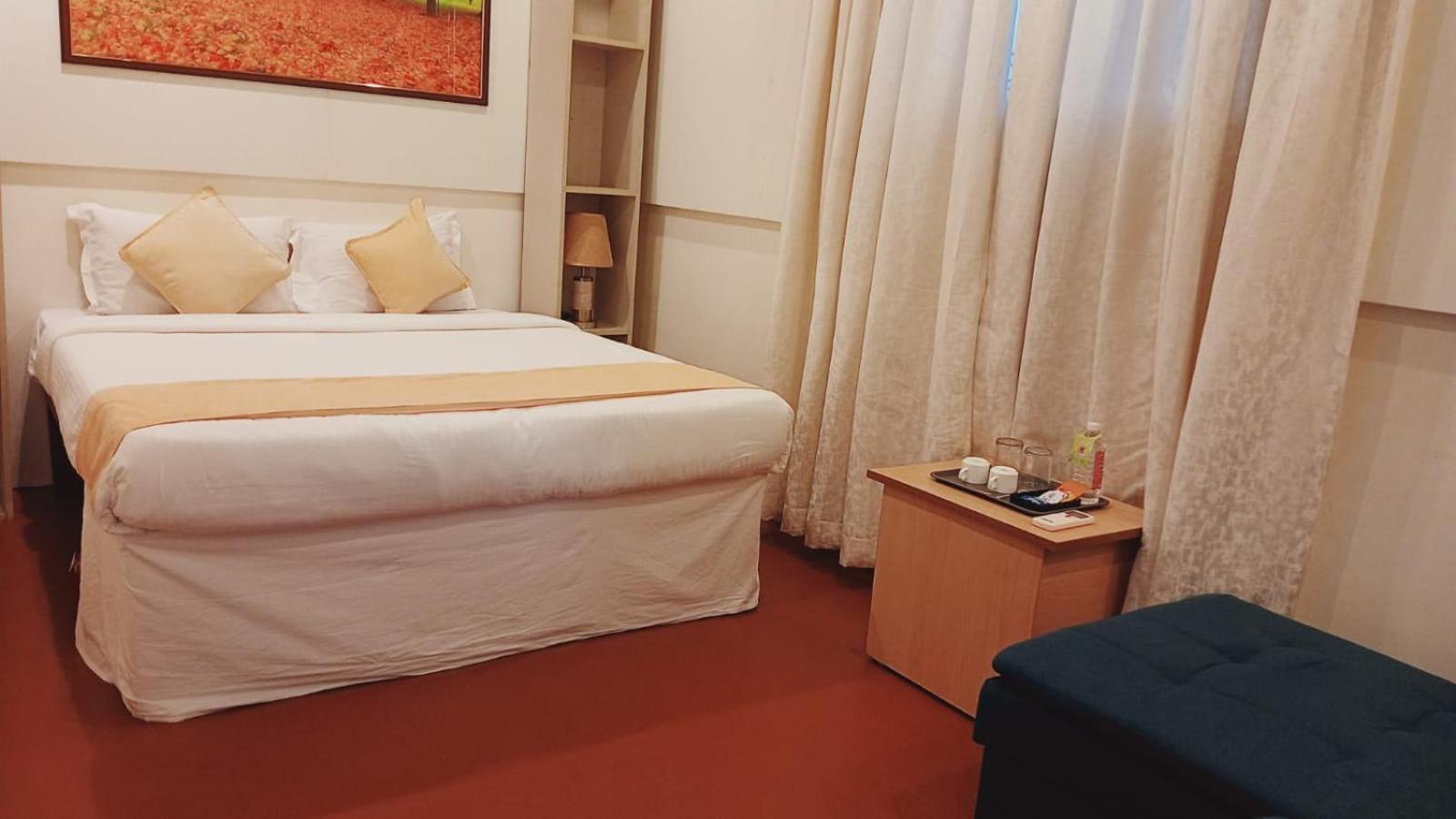 Grand Regency Rajajinagar, Iskcon Temple - Wtc Hotel Bangalore Eksteriør billede
