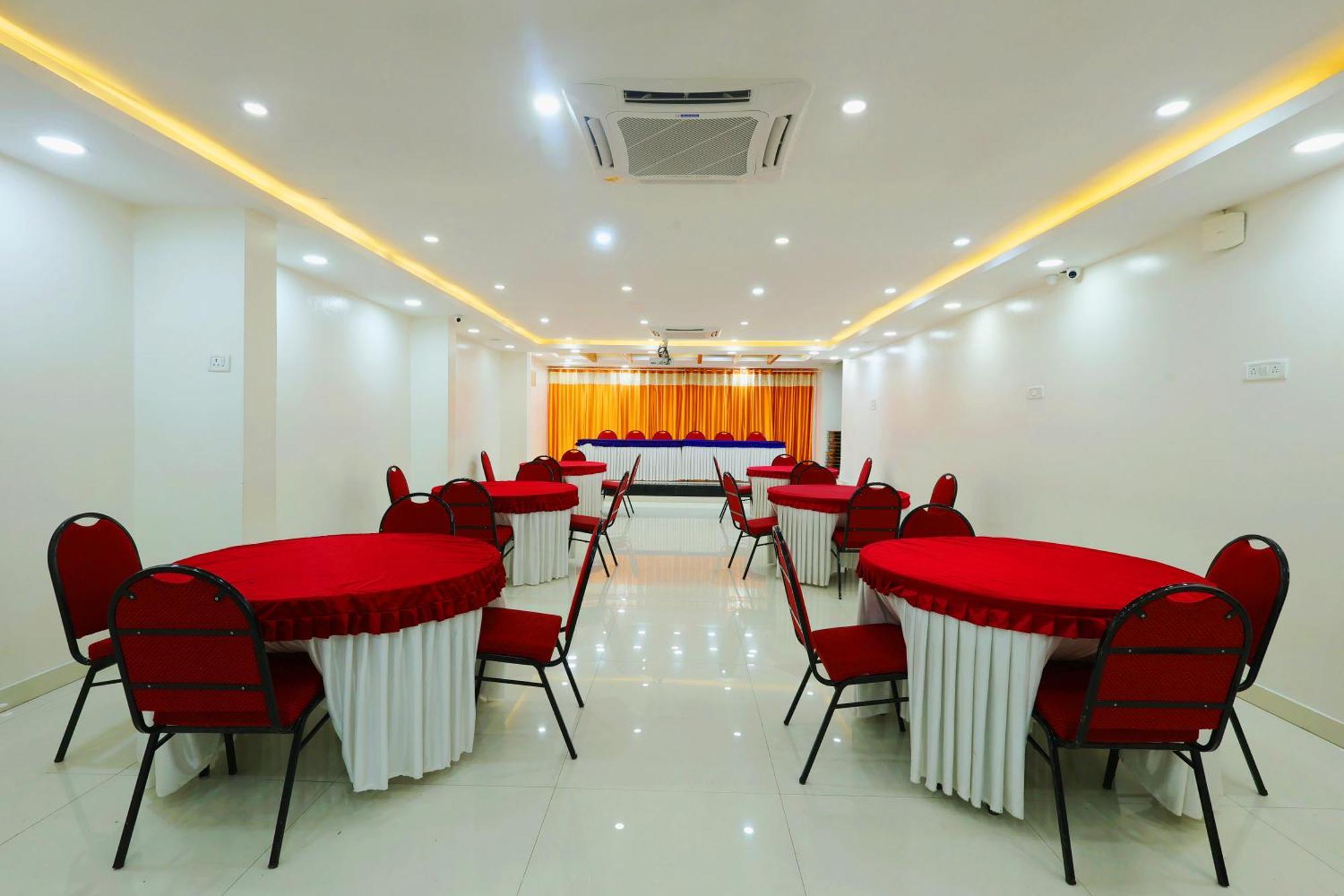 Grand Regency Rajajinagar, Iskcon Temple - Wtc Hotel Bangalore Eksteriør billede